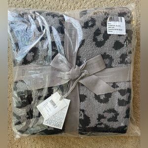 Barefoot Dreams In The Wild Throw Blanket NWT